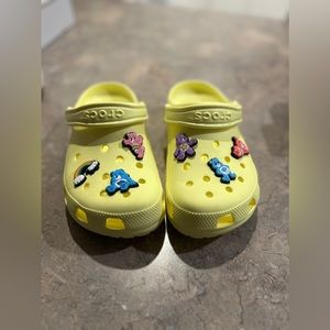 Crocs Sulphur Yellow with Jibbitz